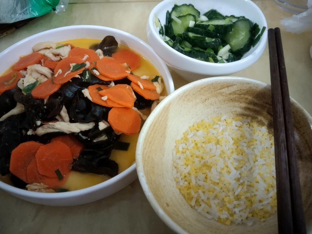 凉拌黄瓜