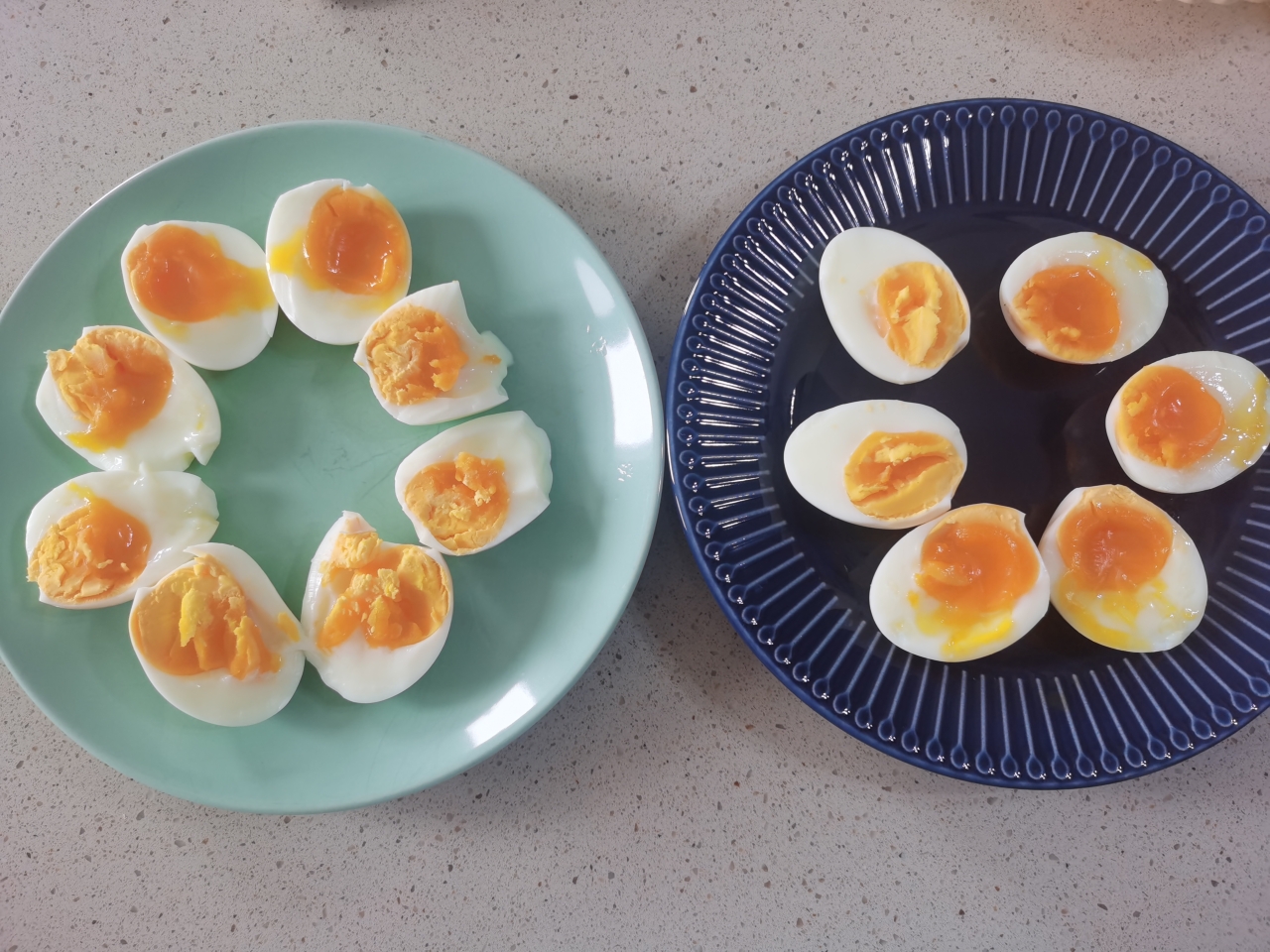 最详细の微波炉煮鸡蛋(白煮蛋)攻略的做法