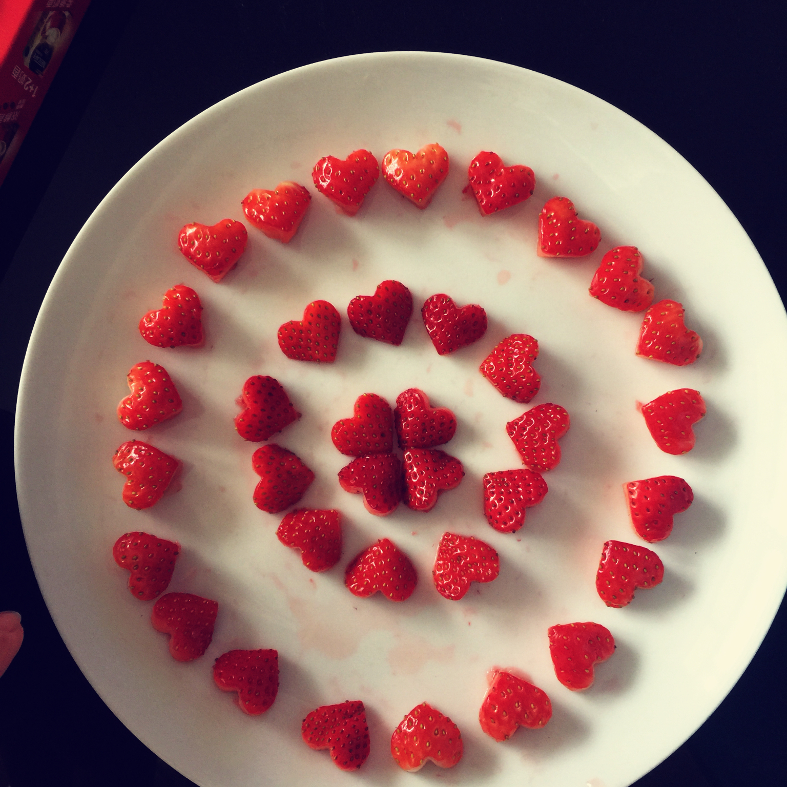 藤美古香ザ做的情人节告白爱心水果串