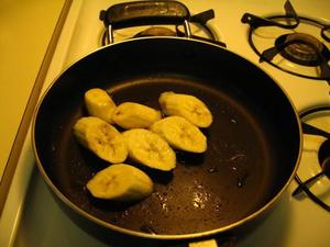 姜味煎香蕉的做法 步骤2