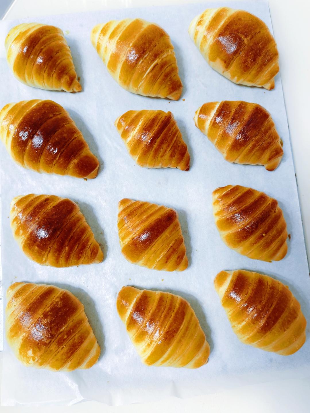 不用折叠！可颂牛角包的傻瓜做法