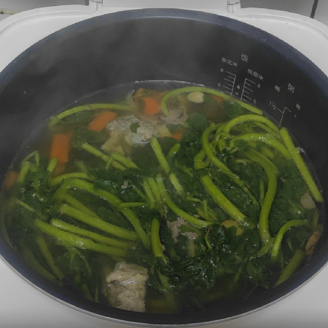 西洋菜猪骨汤(粤式老火汤）