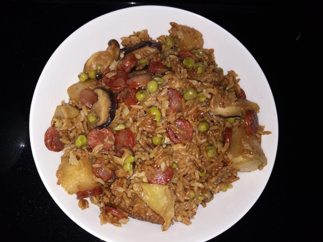 把陈乔恩吃哭的焖饭，我一口气连吃3碗，学会后再也不想吃外卖了