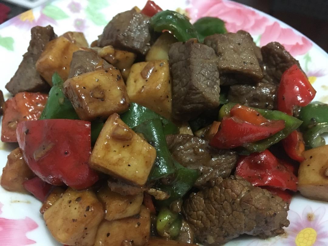 黑椒杏鲍菇牛肉粒