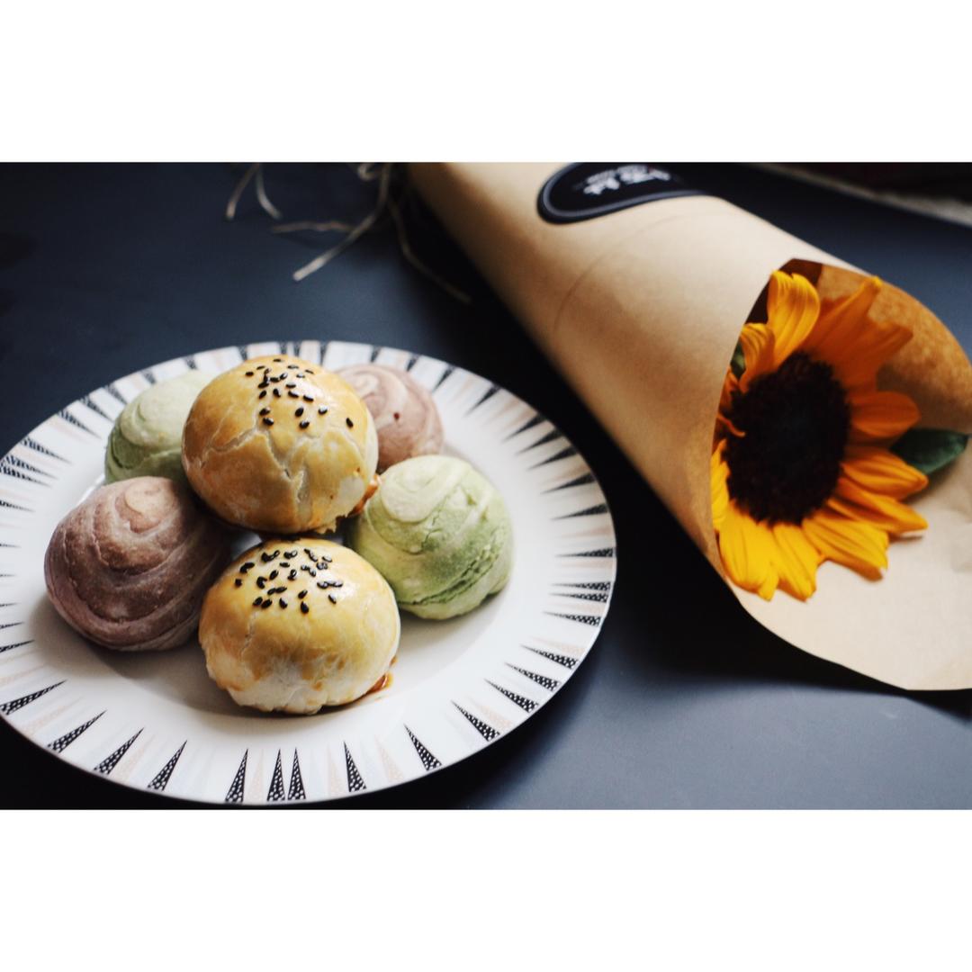 蛋黄酥~紫薯、抹茶、原味~花好月圆，中秋快乐~内附一次做六色蛋黄酥方法~