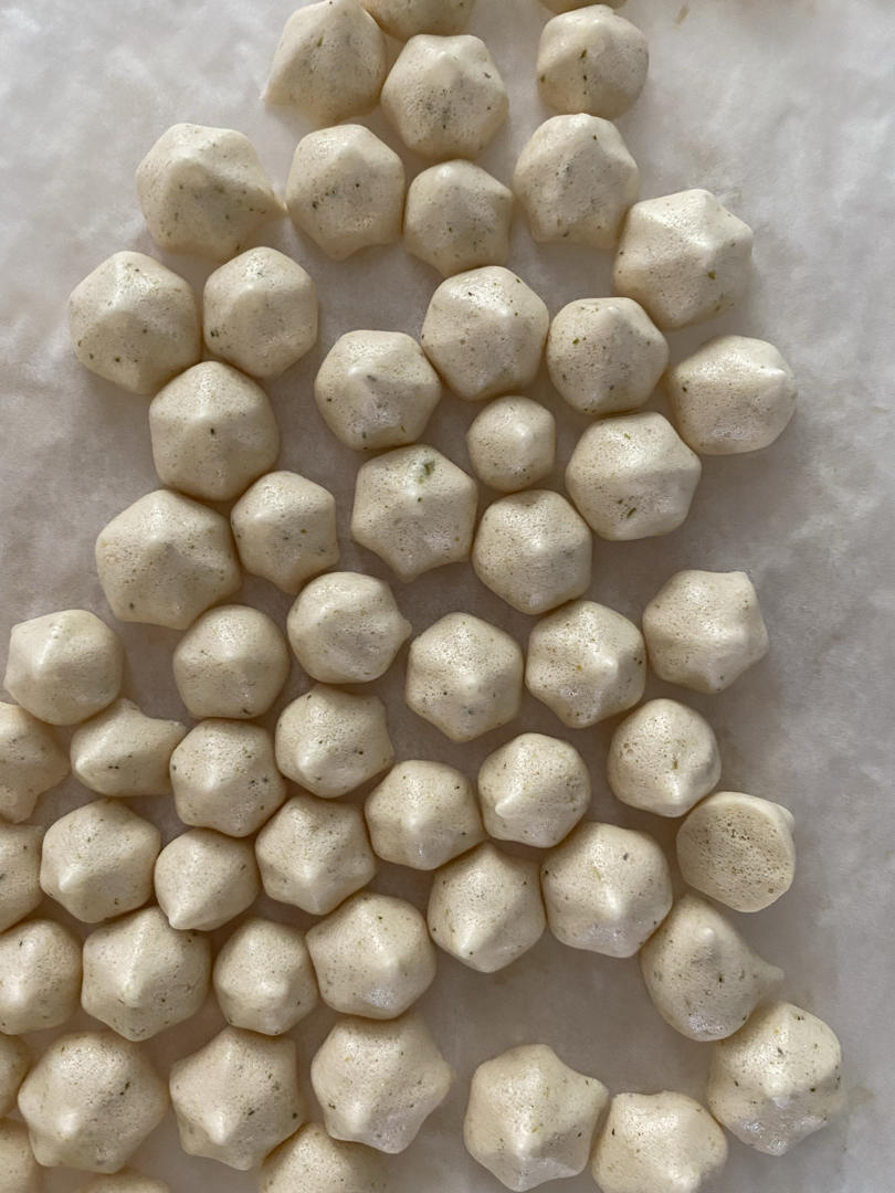 百分之九十九成功的专业版火龙果溶豆做法附蛋白霜打发视频