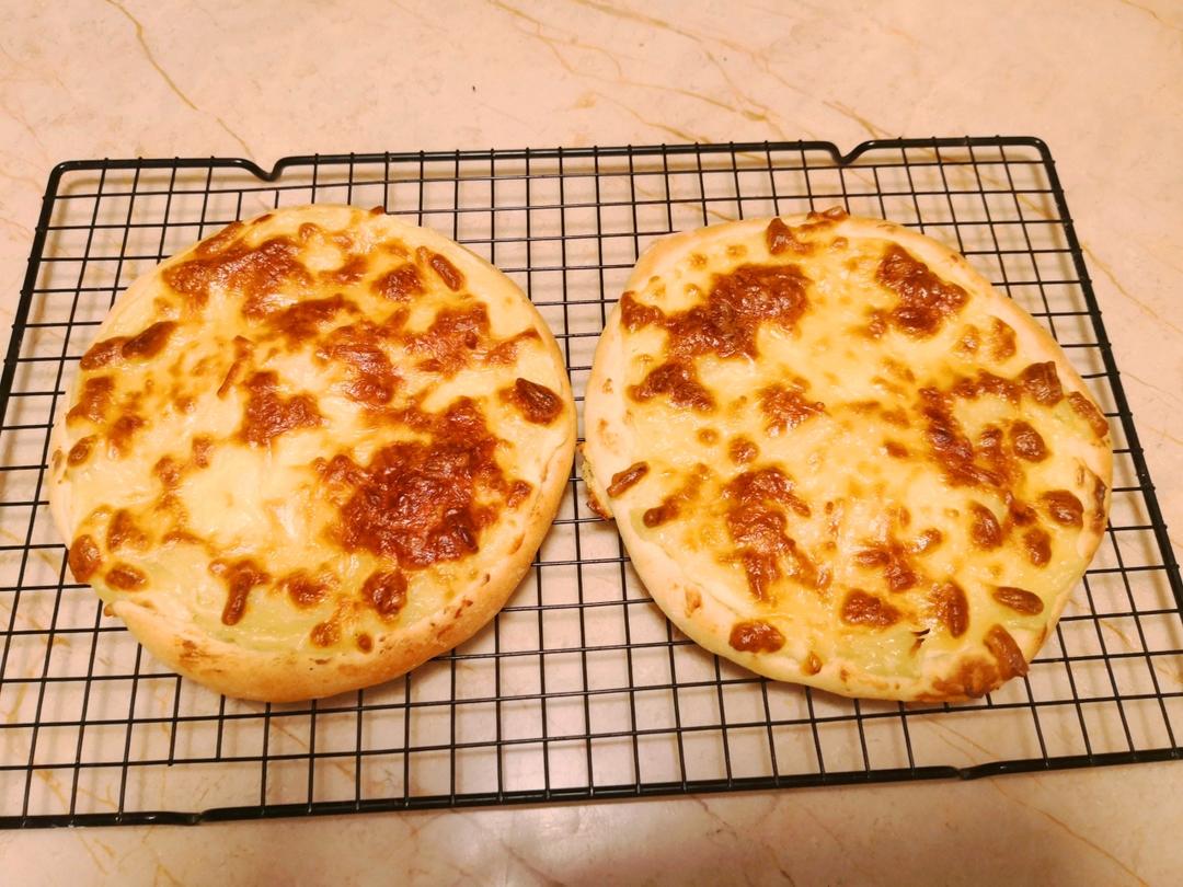 外脆里嫩的榴莲披萨