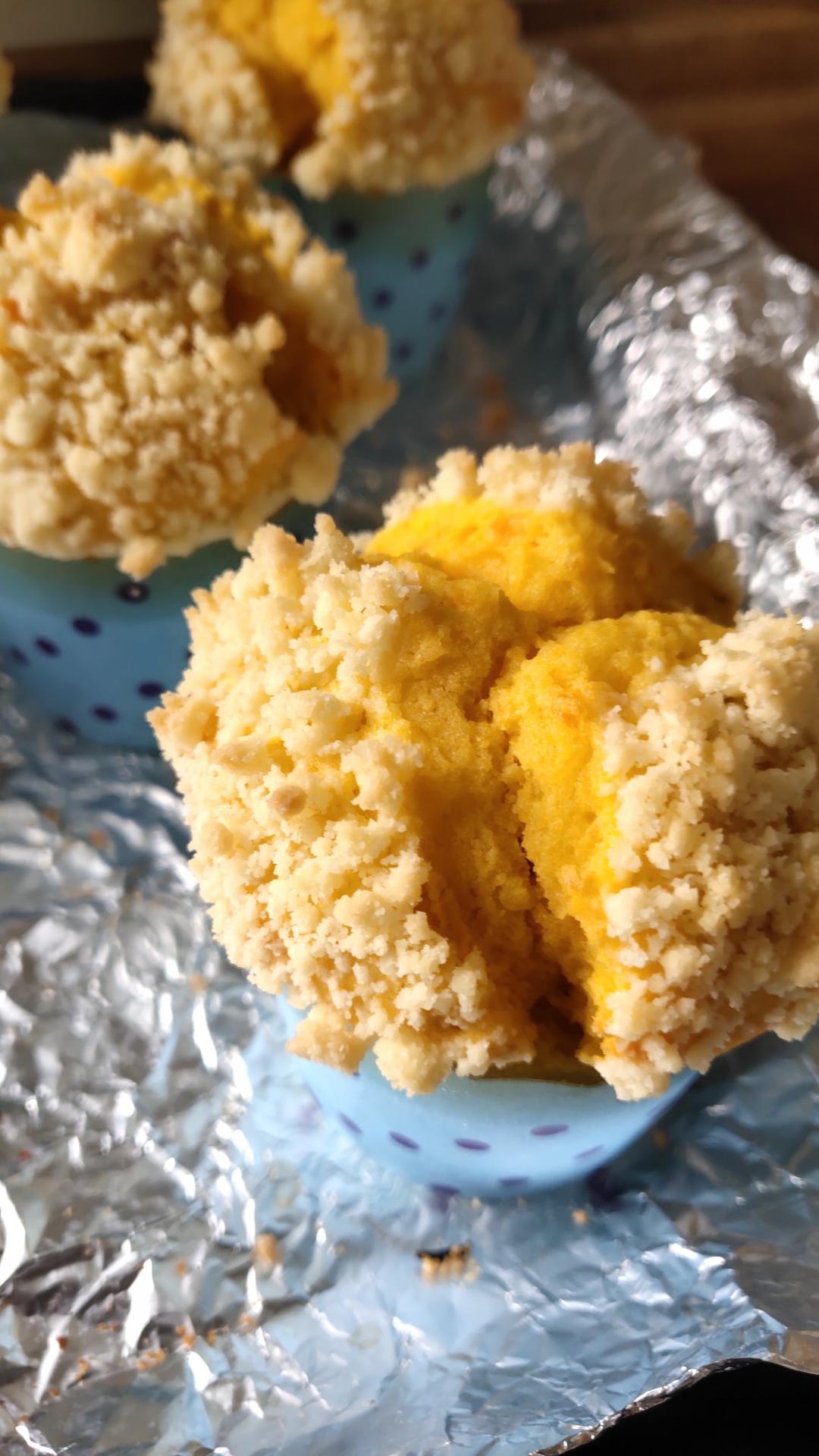 爆，爆，爆炸头的南瓜麦芬蛋糕！松软可口，超简单！