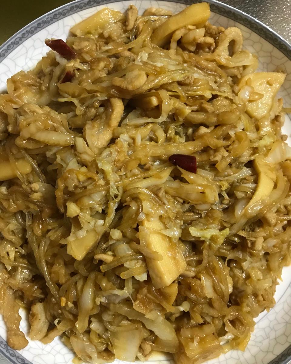 酸菜炒肉片粉条