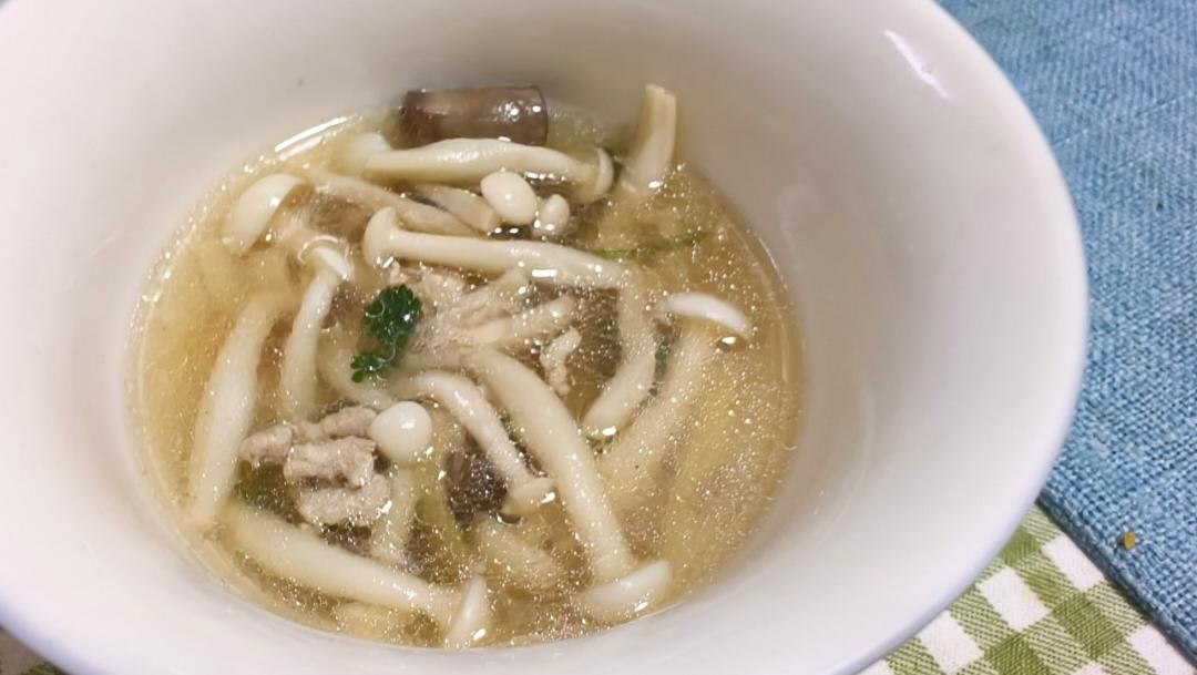 三鲜菌王汤（白蘑菇，白玉菇，平菇）