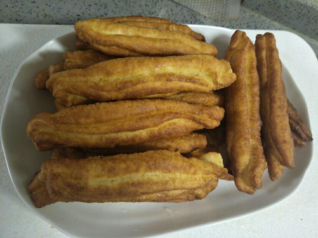 自制无泡打粉油条