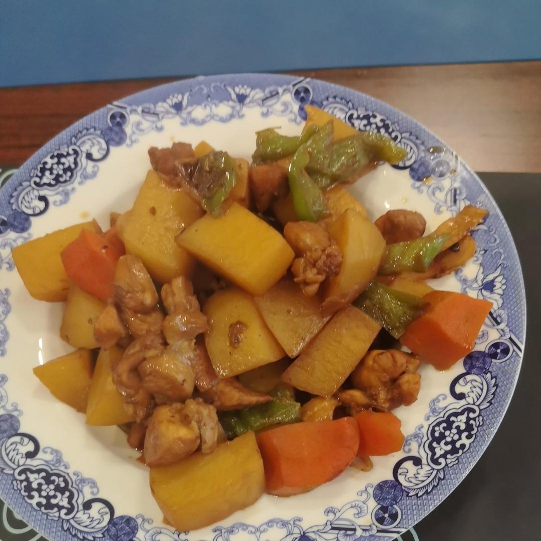 土豆烧鸡腿肉