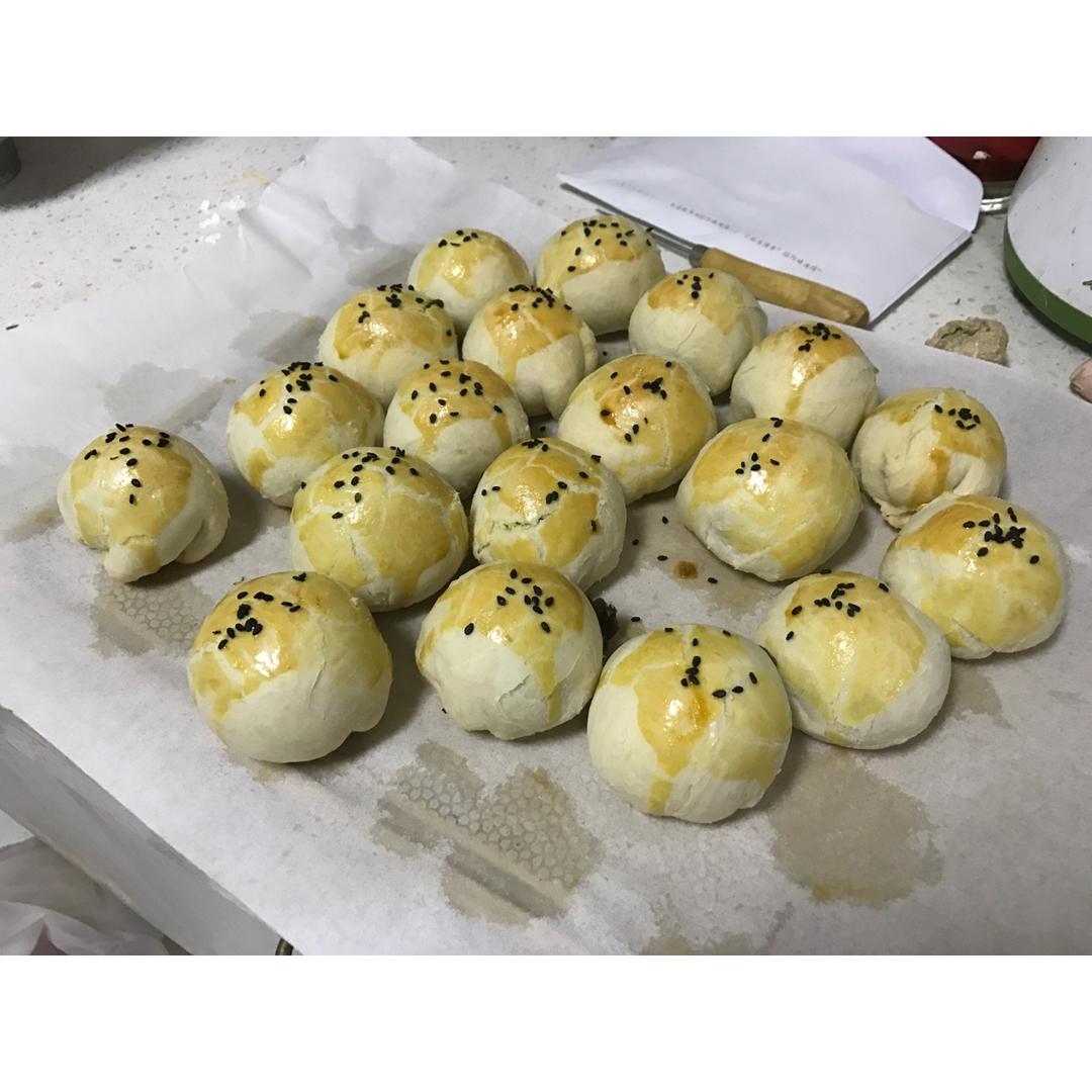蛋黄酥~紫薯、抹茶、原味~花好月圆，中秋快乐~内附一次做六色蛋黄酥方法~
