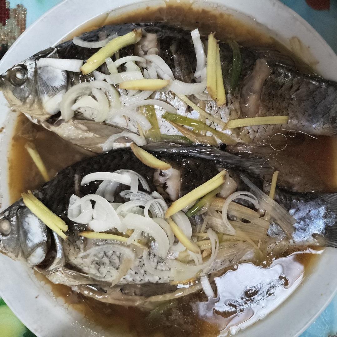 清蒸鲫鱼