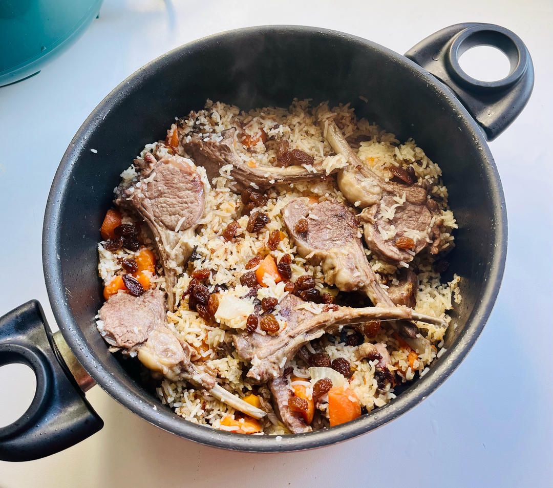 新疆羊排手抓饭