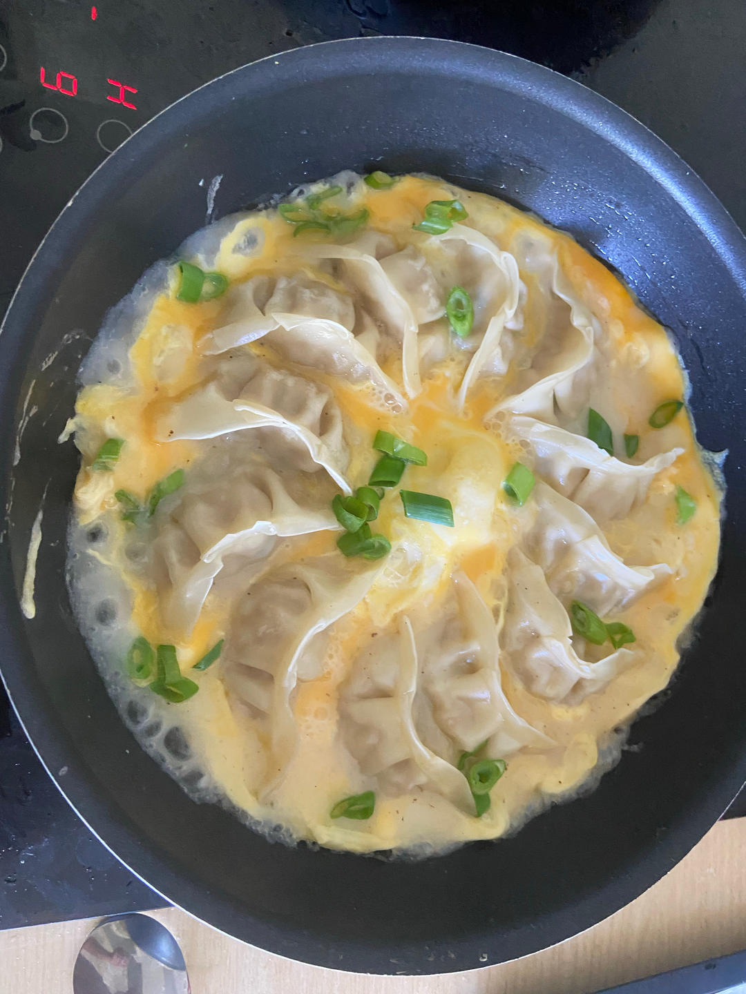 懒人快手抱蛋煎饺