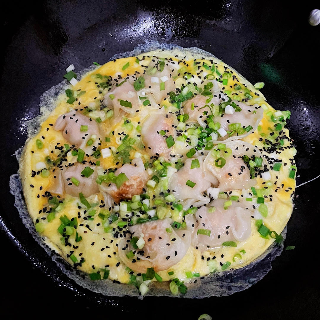 抱蛋煎饺，让速冻饺子好看又好吃～蘸醋吃爱了爱了