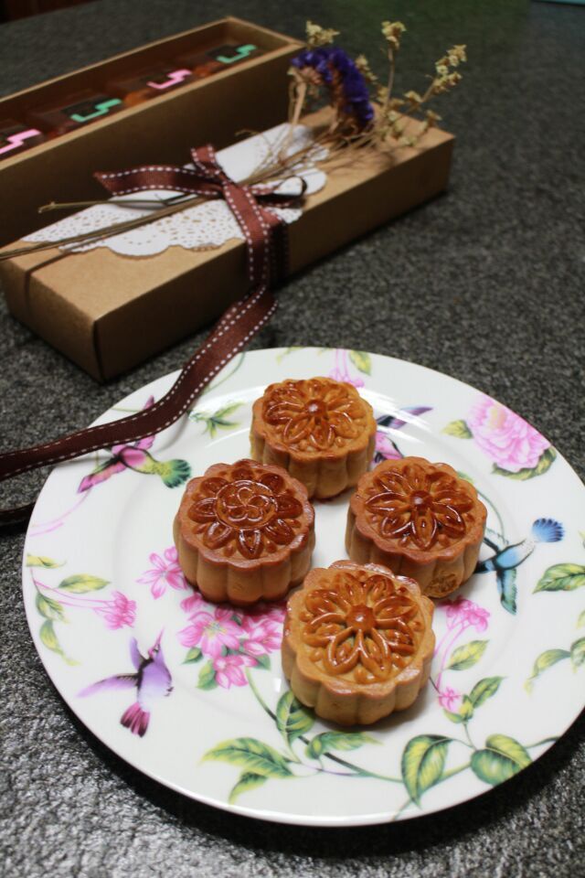 【曼食慢语】蛋黄莲蓉月饼