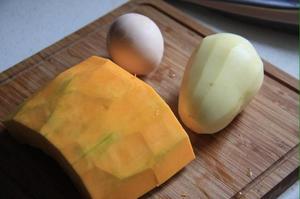 南瓜土豆鸡蛋沙拉泥的做法 步骤1