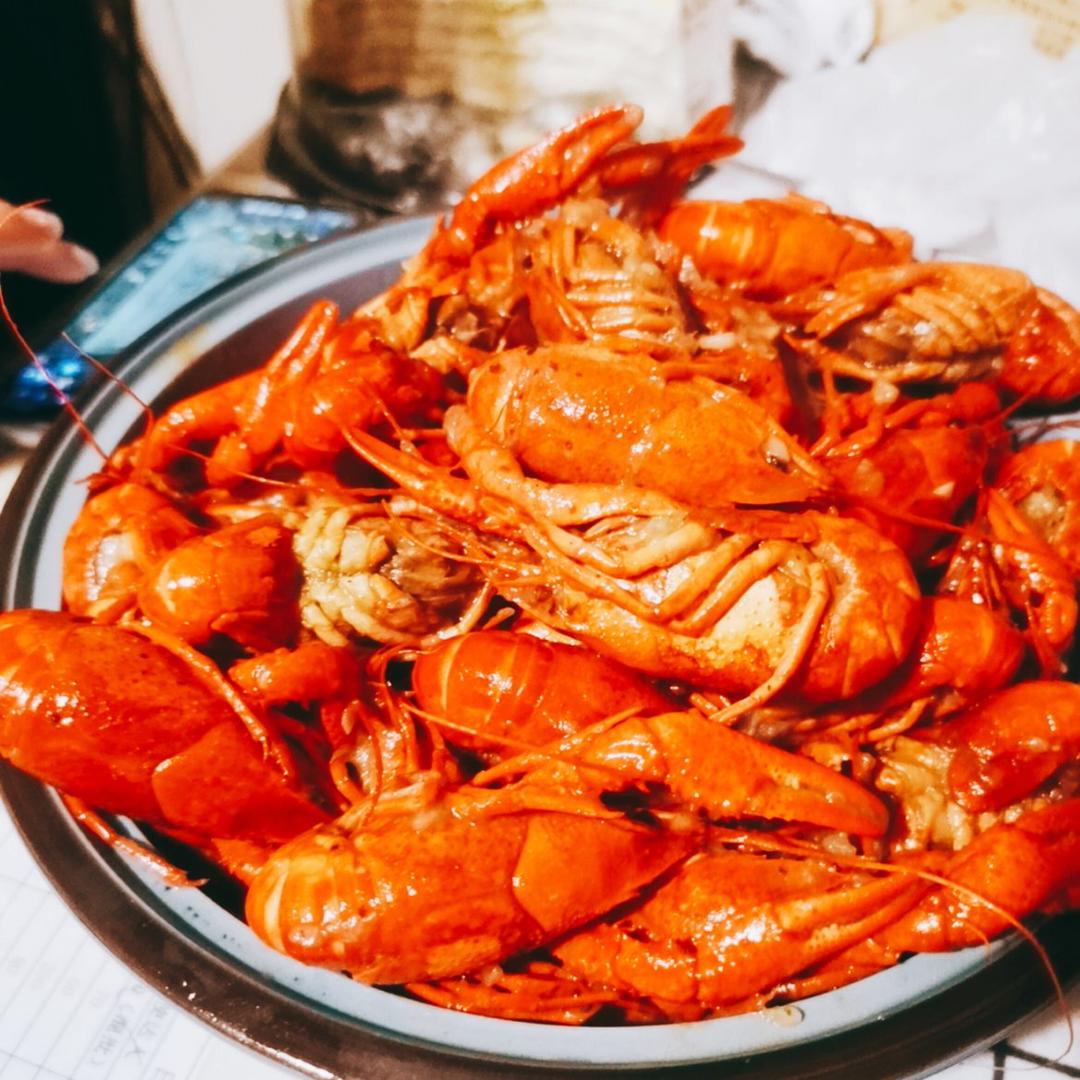 【黄油蒜蓉小龙虾×麻辣小龙虾】