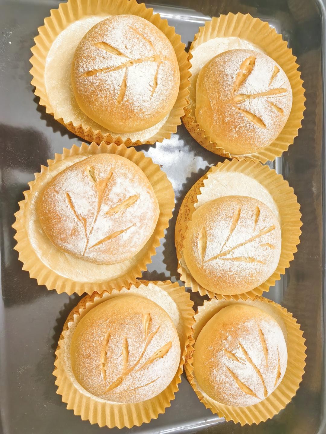 如棉花般松软的海苔肉松面包