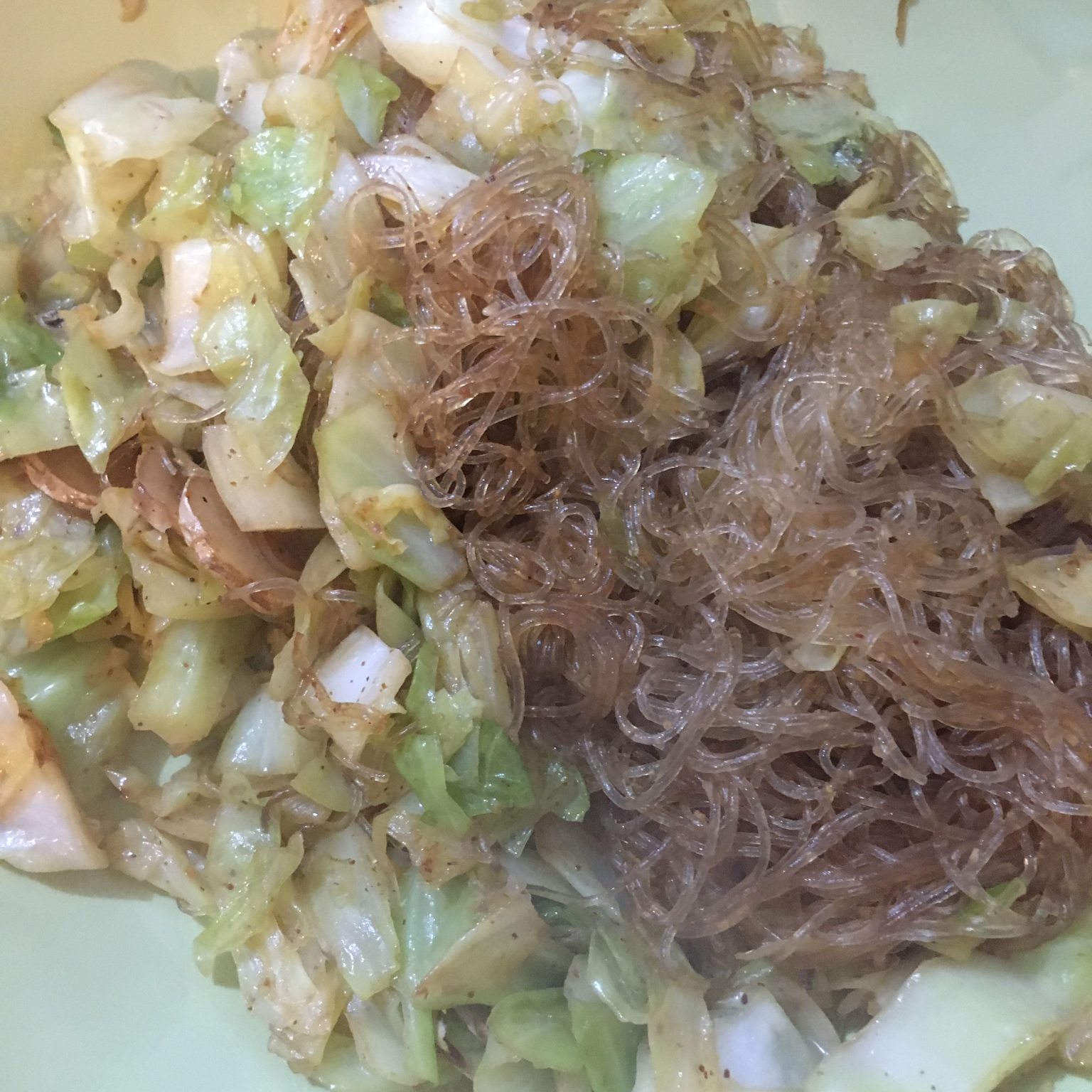 卷心菜炒粉丝 Glass noodles with Cabbage