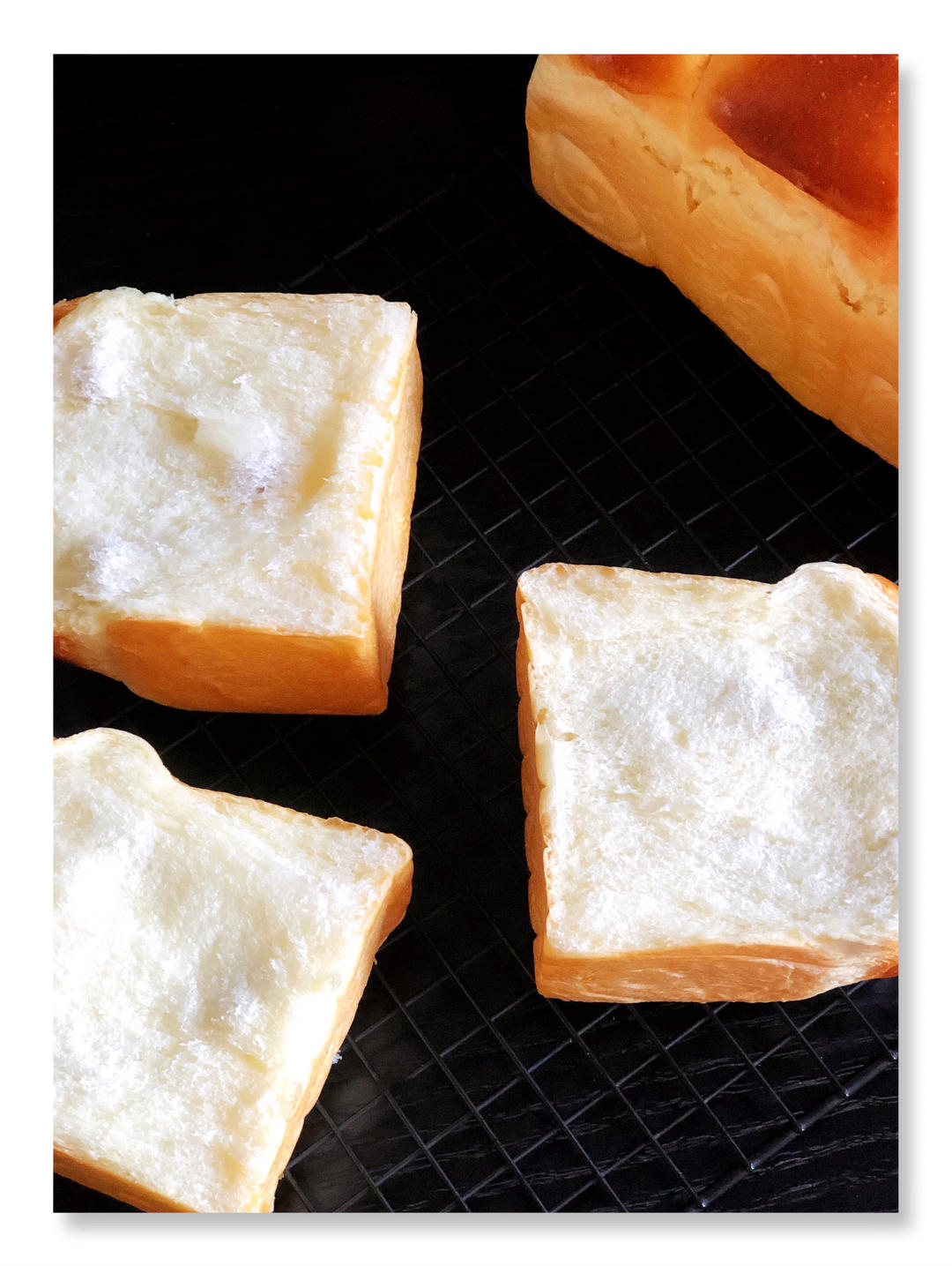 我最近每天做一个的葡萄干吐司，真的超松软好吃！