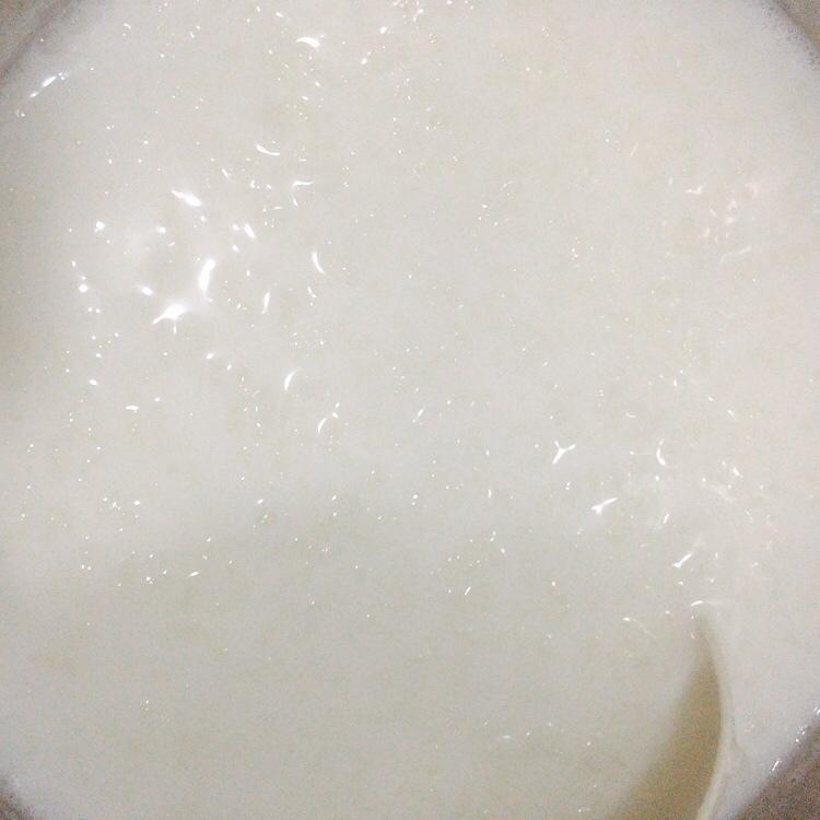 大米牛奶粥