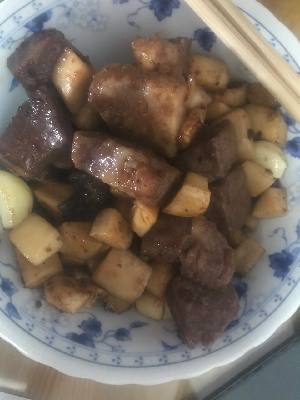 好吃到舔盘的蒜香黑椒牛肉粒