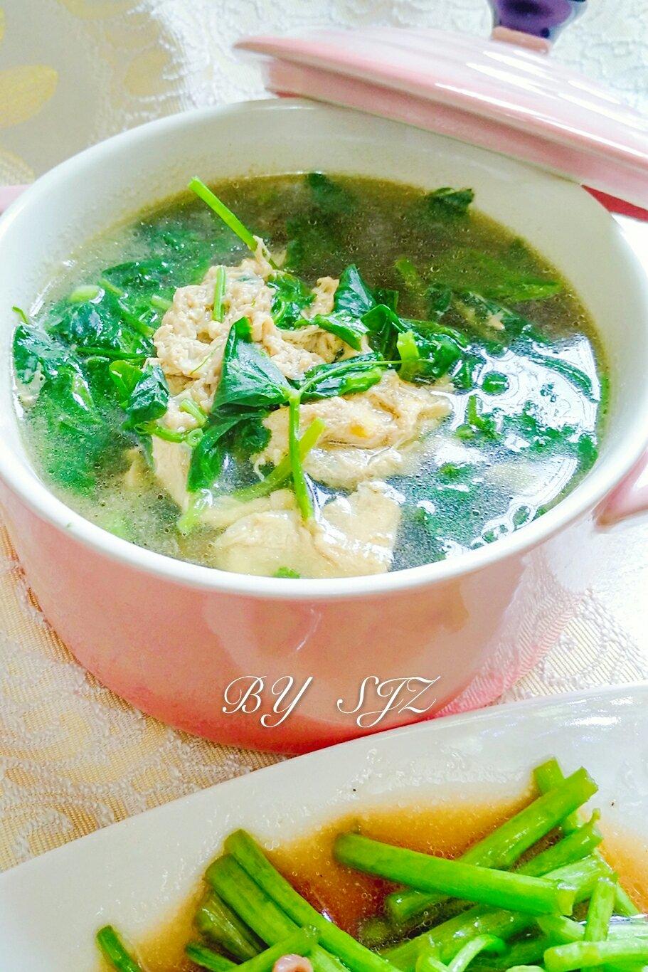 高考倒计时85天 中餐 洋葱杏鲍菇炒黑椒牛柳 芦蒿炒肉丝 豌豆苗蛋花