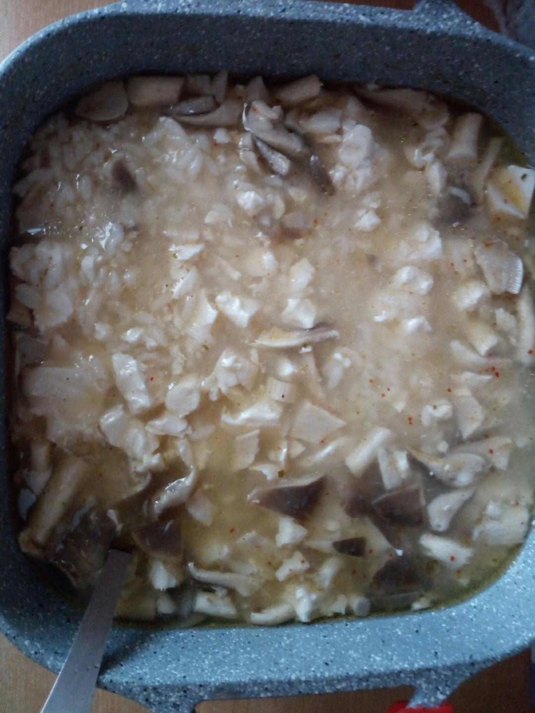 豆腐袖珍菇泡饭的做法