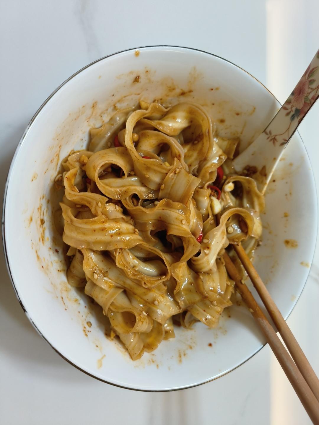 太香了 这个麻酱拌面我可以吃一辈子