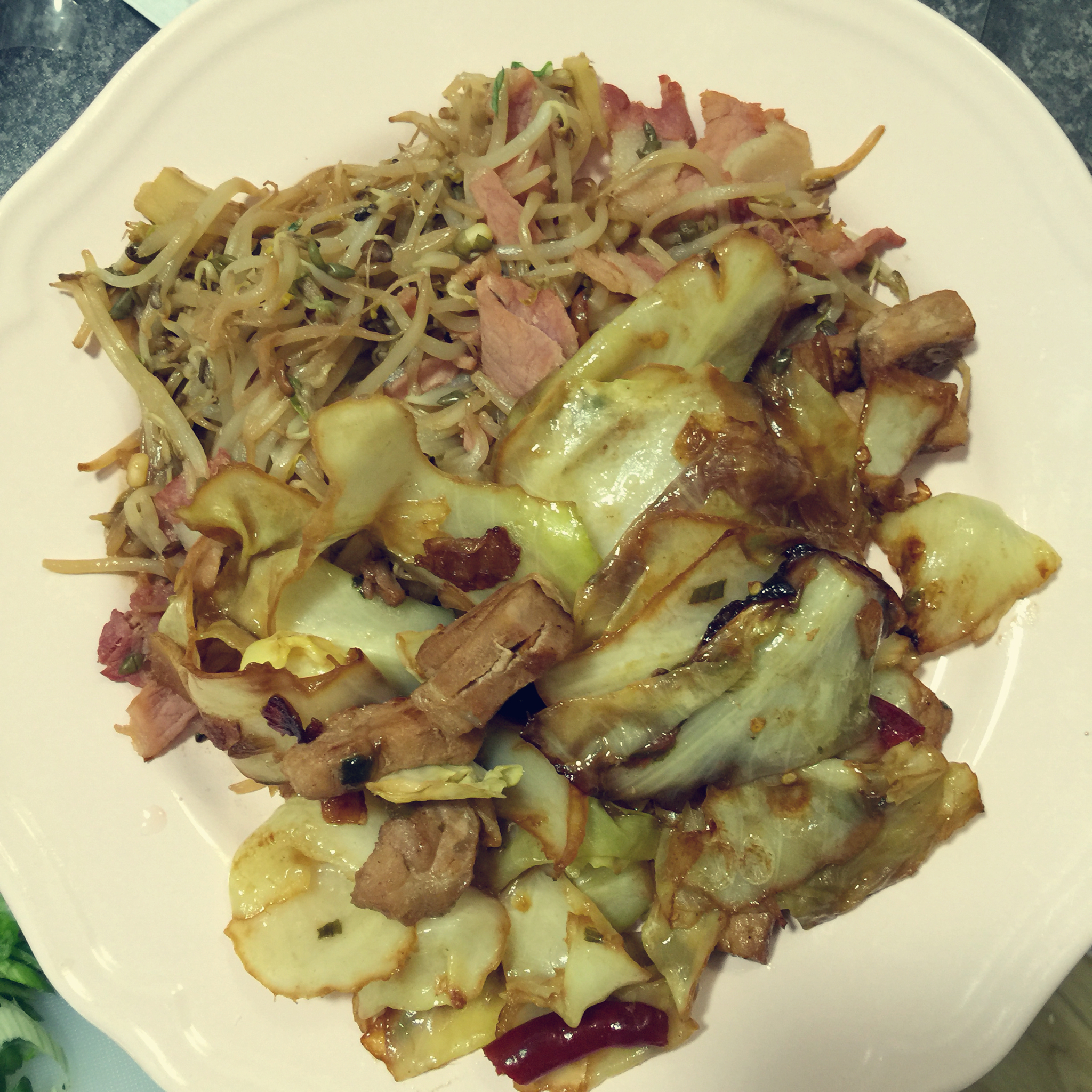 豆芽炒肉丝