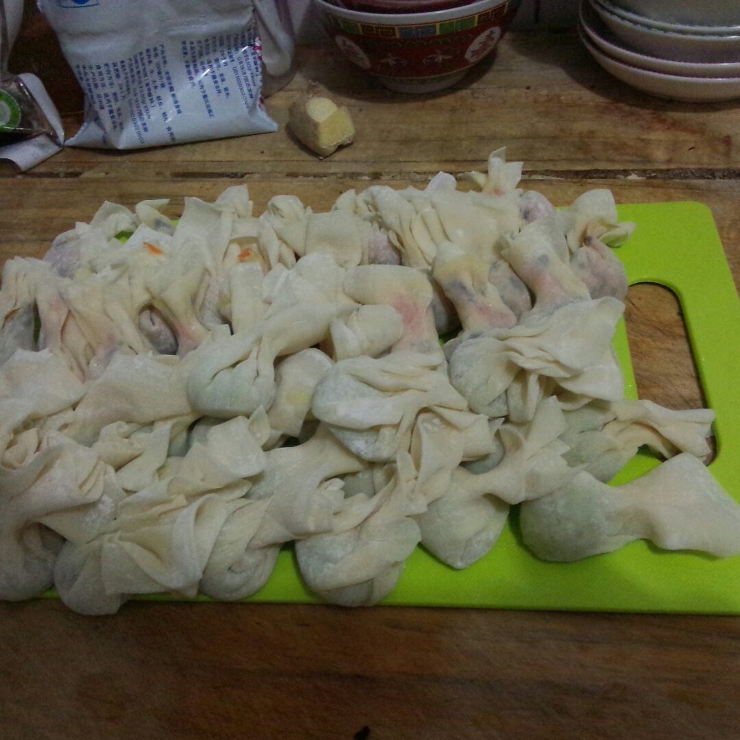 清香鲜美，最适合冬季的美味丨野菜小馄饨 · 圆满素食