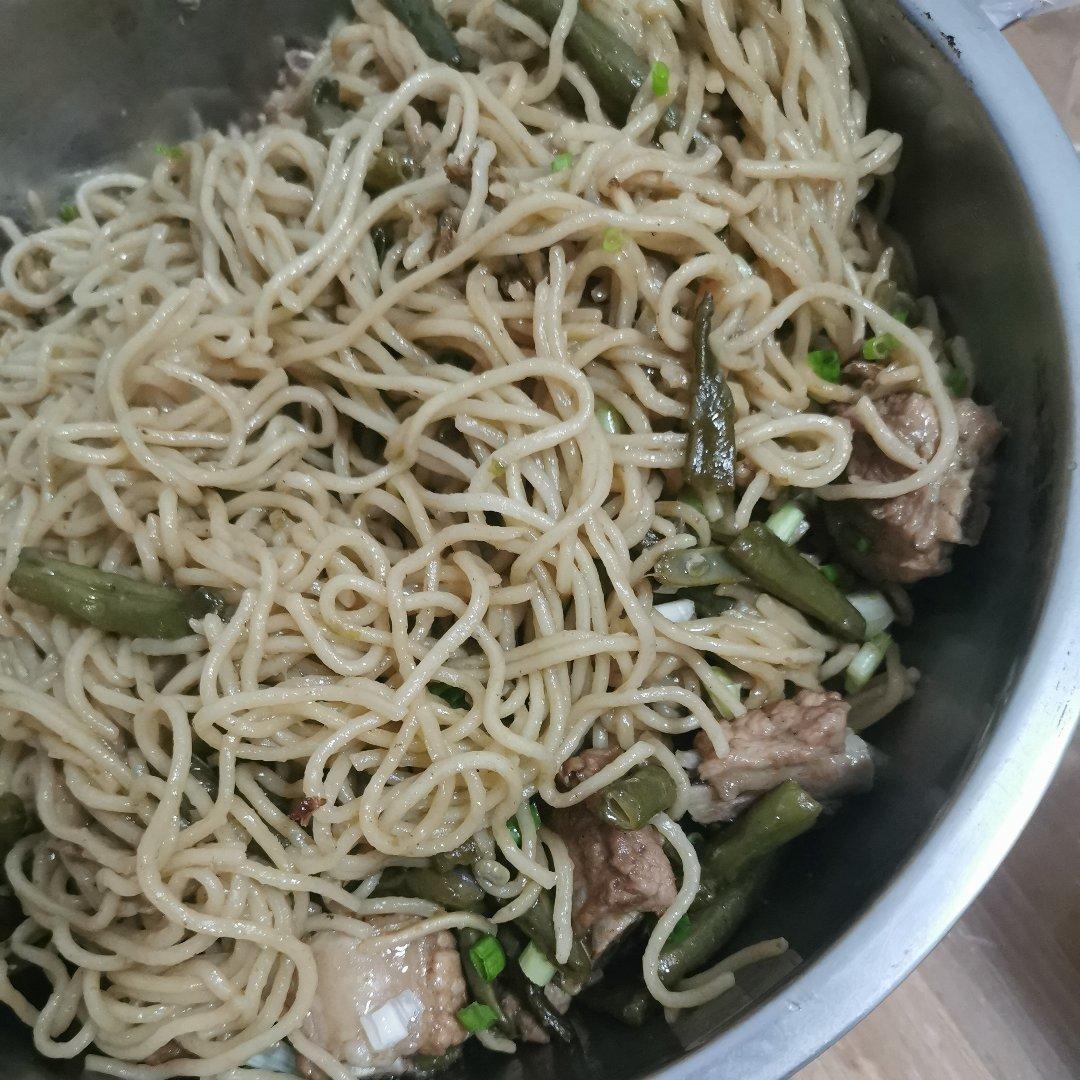 芸豆焖面（附万能的腌肉不老的办法）