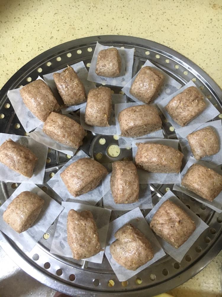 低筋面粉+黑麦粉馒头的做法