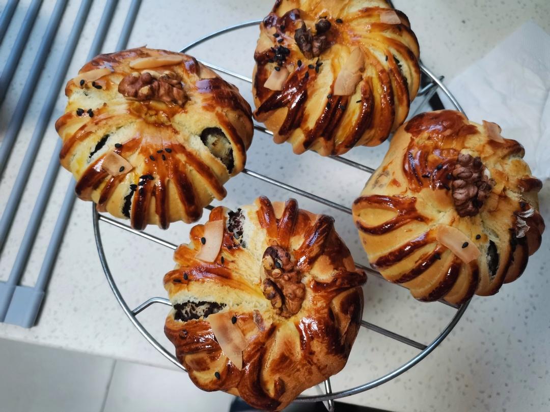 紫薯芋泥面包卷（豆沙）