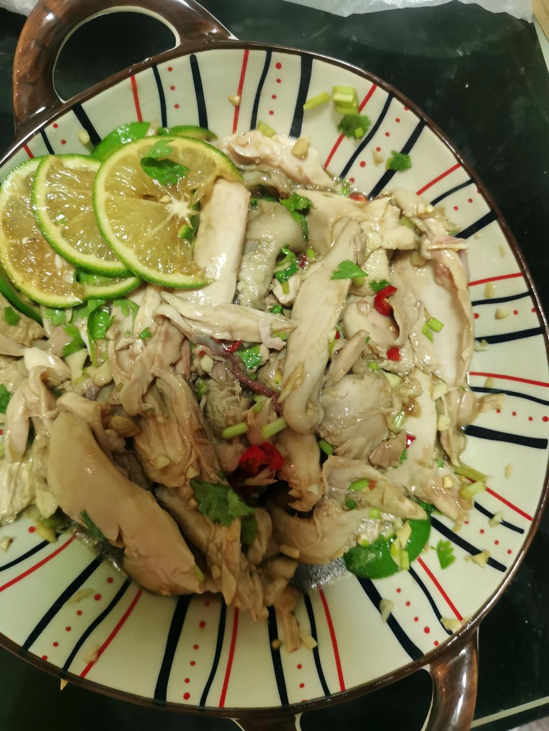 凉拌手撕鸡腿