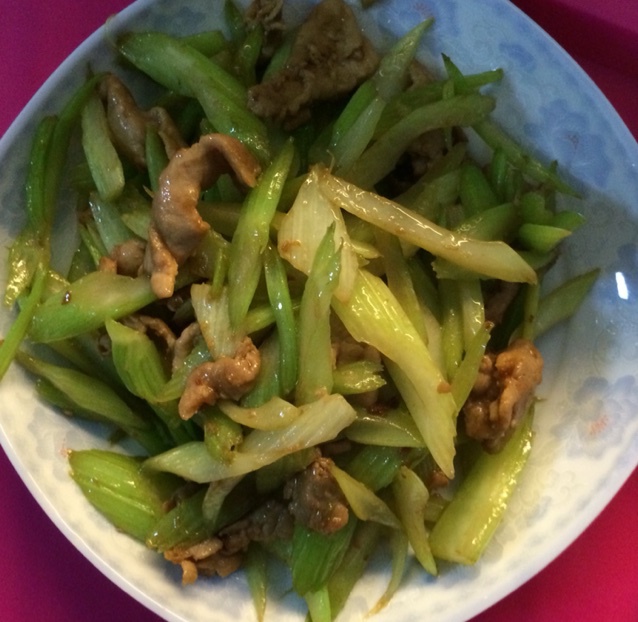 西芹炒肉