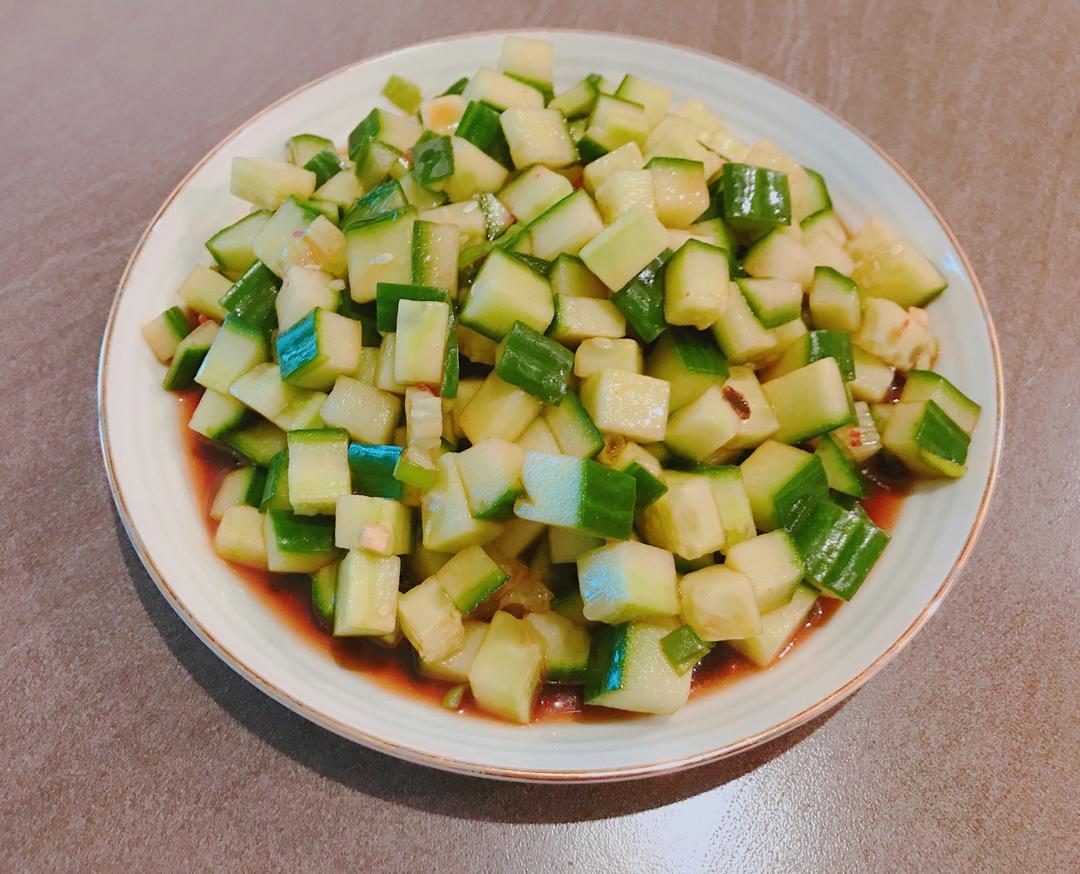 凉拌青瓜
