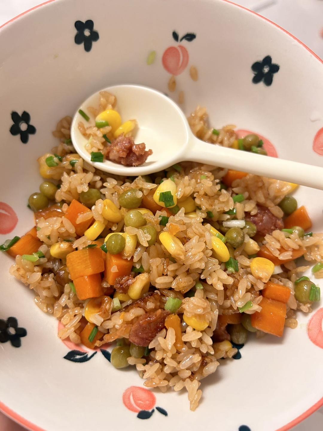 懒人必备～电饭煲腊肠焖饭