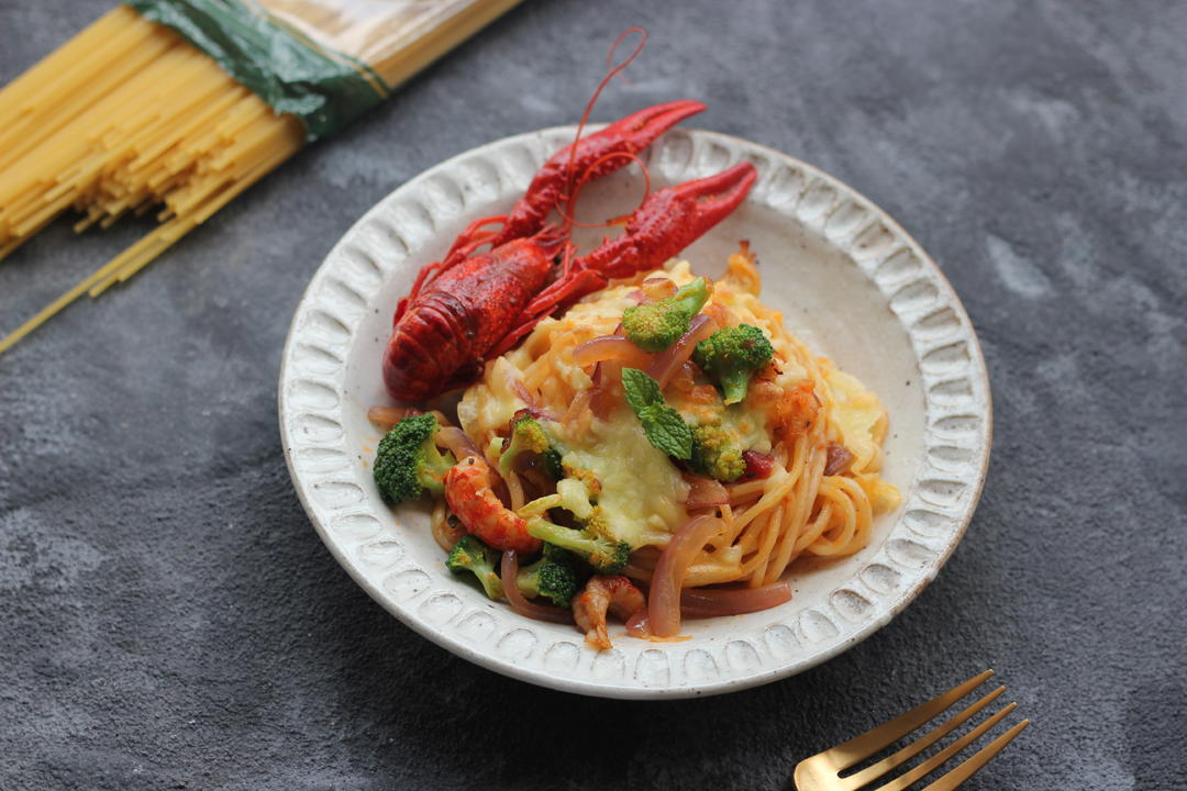 芝士小龙虾焗意面的做法