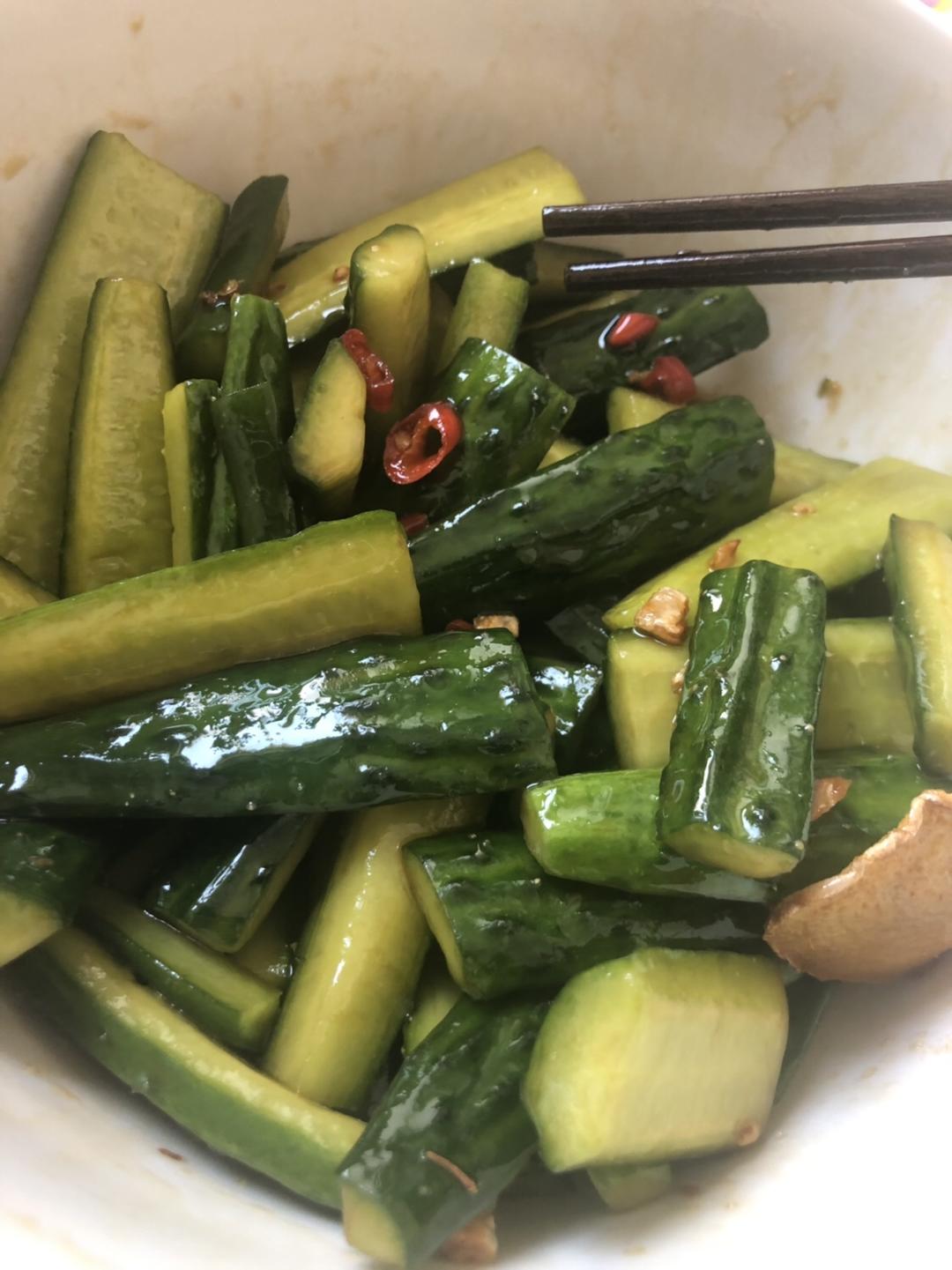 鲜辣脆腌黄瓜🥒（下饭菜）的做法