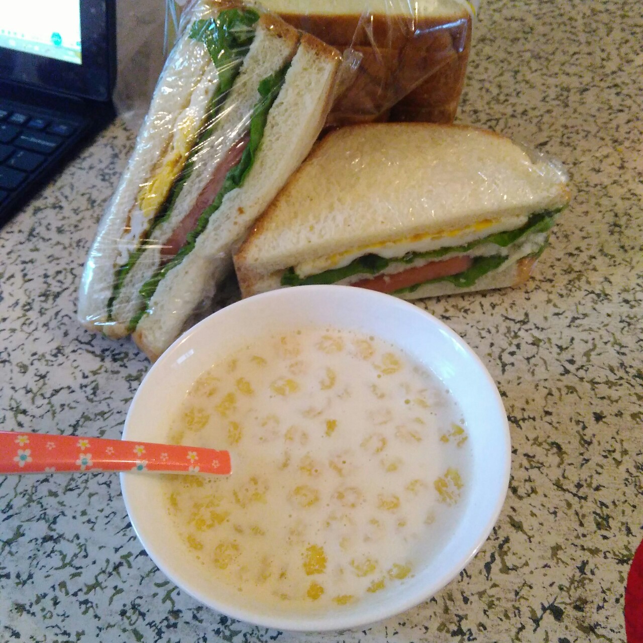 福小喵的早餐