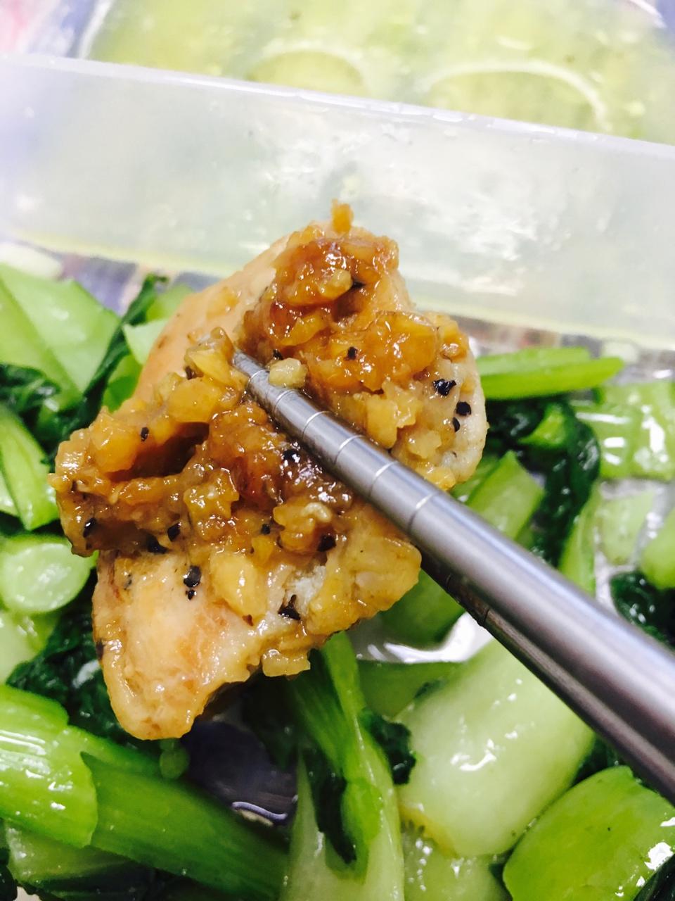 酷炫屌炸天好吃的煎鸡胸肉（香蒜蜂蜜煎鸡胸肉）