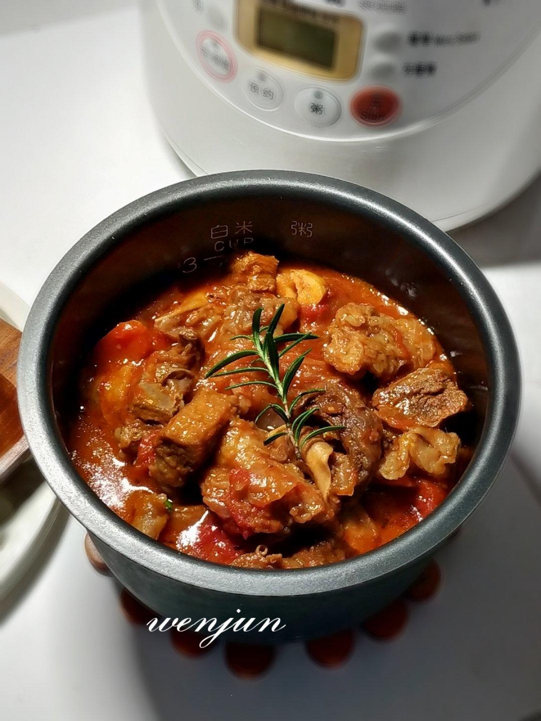 番茄蔬菜炖牛肉