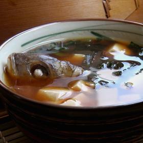 豆腐裙带菜味噌汤