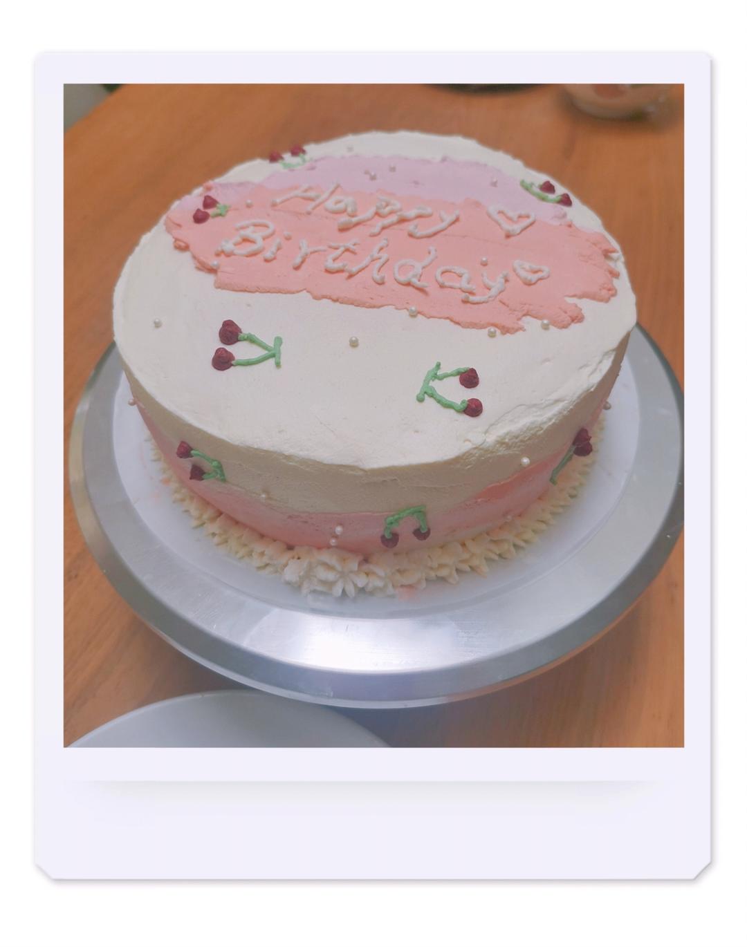 简约色彩ins生日蛋糕 存图