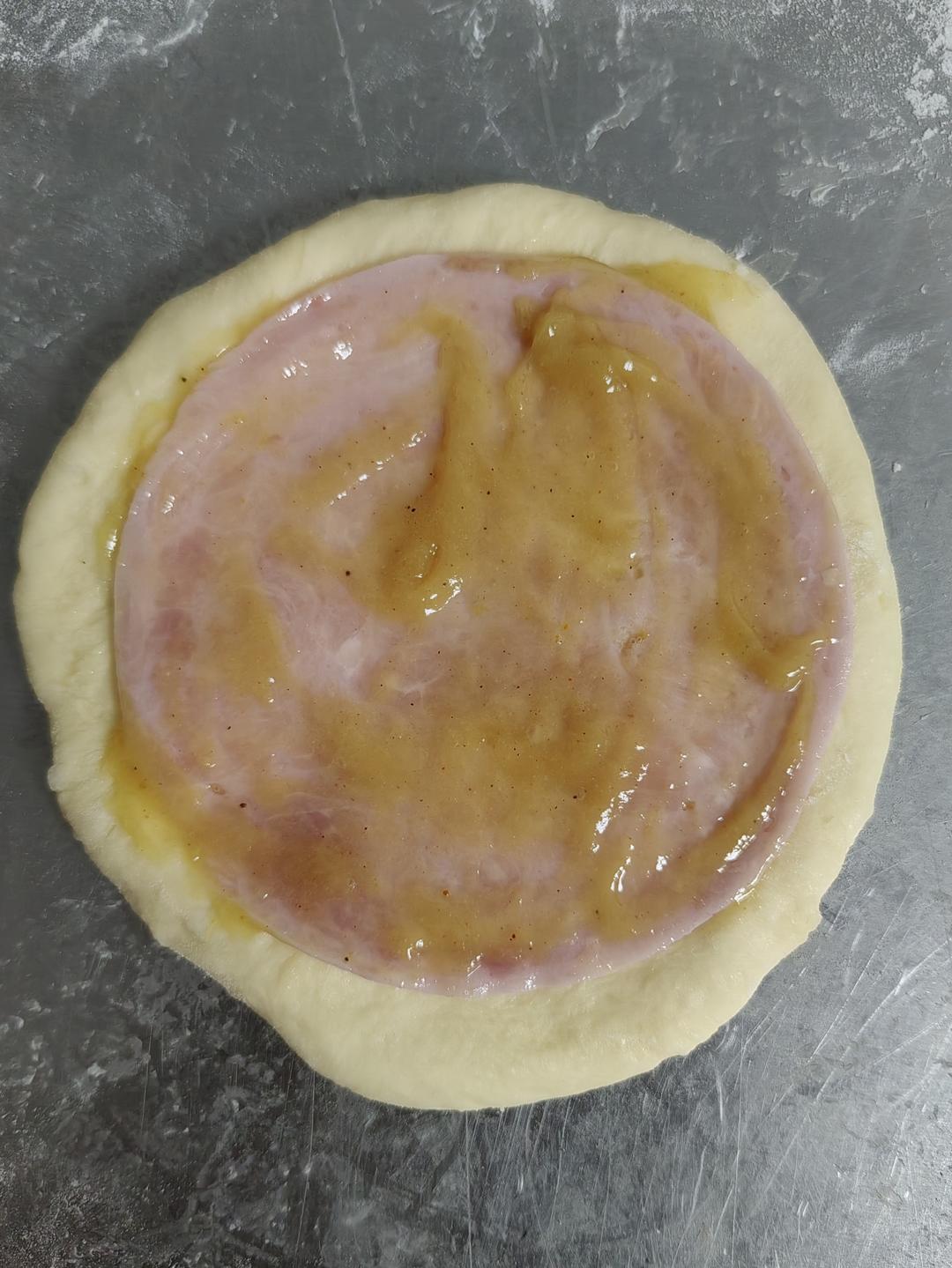 美式芥末 火腿洋葱面包卷