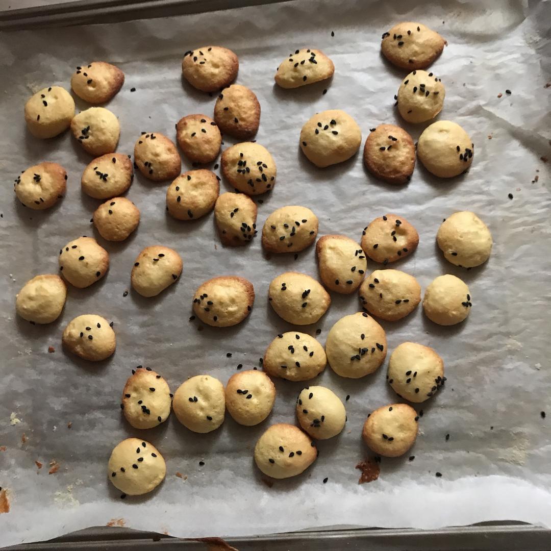 简便的鸡蛋饼干，特别适合小孩子吃